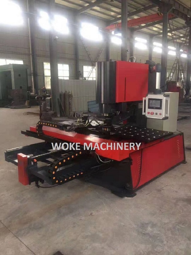 Hydraulic CNC Punching Machine for Sheet Metal Hole Punch
